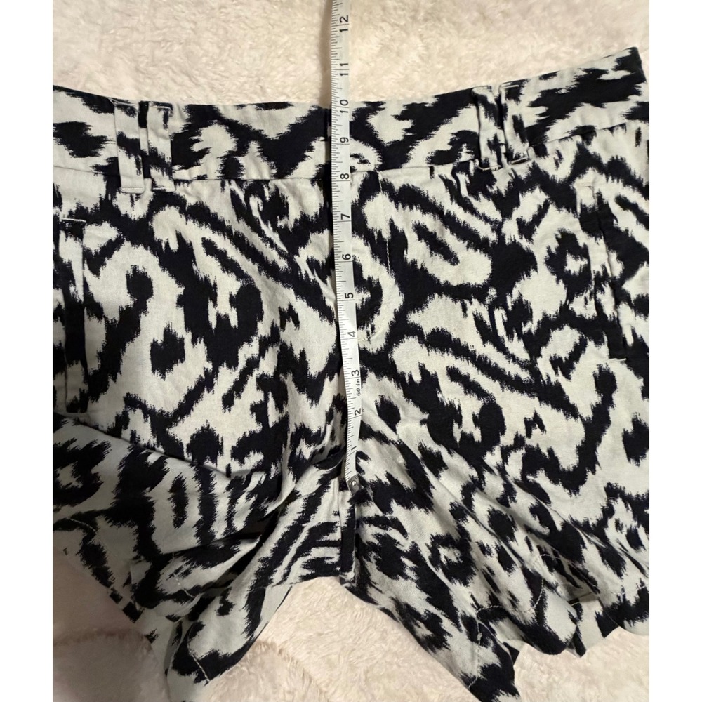 LOFT Womens Black White Ikat Abstract Print Linen Cotton Shorts Size 10 - Picture 8 of 9